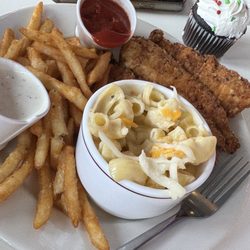 Chicken Tenders with mac&cheese