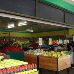Bellas Fruit Shop