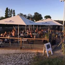 L'Annex' Bar - Terrasse en pleine saison