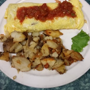 Crying Onion Cafe - Omlet and potatoes - New American Near Me - Tucson, Arizona