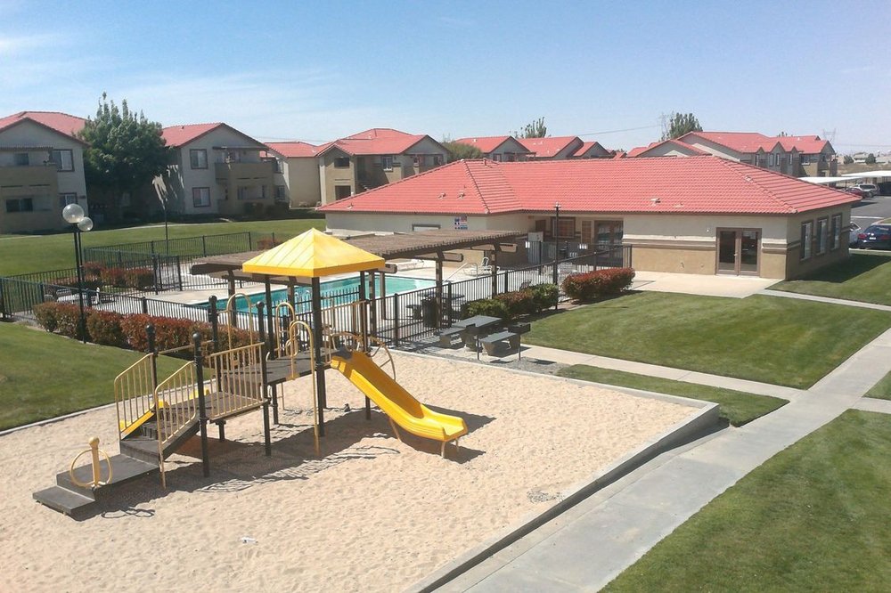 VILLAGE OAKS APARTMENTS - Updated January 2026 - 14449 Begonia Rd