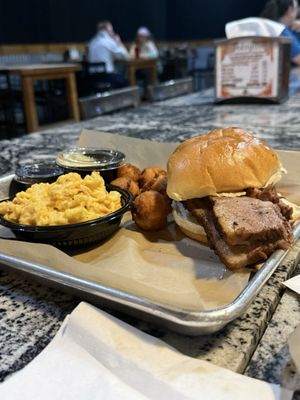 The Fishin' Pig Waynesboro by null