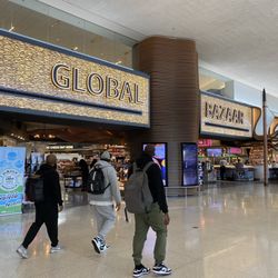 Newark Liberty International Airport - EWR - Global Bazaar food court