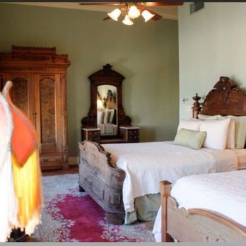Ant Street Inn - Our second room - Hotels Near Me - Brenham, Texas