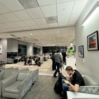 Aspire Lounge - Airport Lounges Near Me - San Diego, California Aspire Lounge - Airport Lounges Near Me - San Diego, California