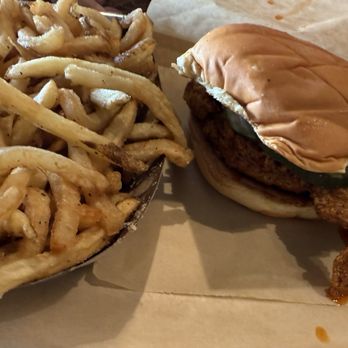Boxcar Betty's - "Nashville Hot" chicken sandwich combo - Chicken Shop Near Me - North Charleston, South Carolina Boxcar Betty's - "Nashville Hot" chicken sandwich combo - Chicken Shop Near Me - North Charleston, South Carolina