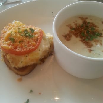 Cutters Crabhouse - $13.95 for small chowder n crab sandwich mehh - Seafood Near Me - Seattle, Washington Cutters Crabhouse - $13.95 for small chowder n crab sandwich mehh - Seafood Near Me - Seattle, Washington