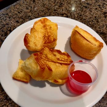 Liliha Bakery - Butter rolls and guava jelly - Bakeries Near Me - Honolulu, Hawaii