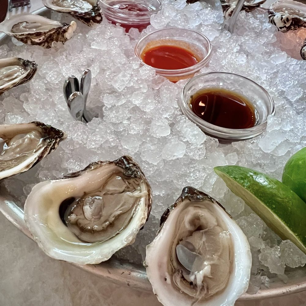 Este - Oysters - Seafood Near Me - Austin, Texas Este - Oysters - Seafood Near Me - Austin, Texas
