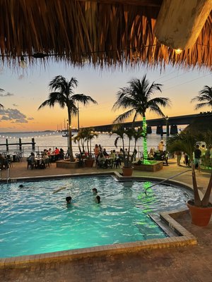 Sunset Grille & Raw Bar by null