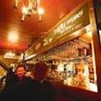 The Old Fitzroy Hotel - Hotels Near Me - Woolloomooloo, NSW