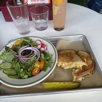 Union Assembly - Grilled Cheese - New American Near Me - Detroit, Michigan