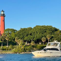 Diamond D Yacht Charter