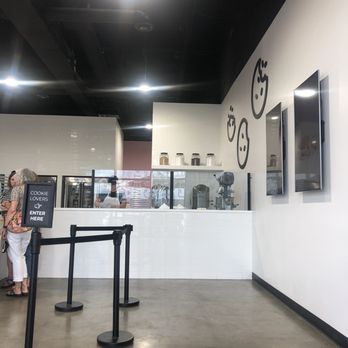 Crumbl - Orem - Bakeries Near Me - Orem, Utah