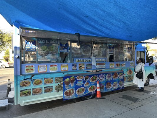 Mariscos 4 Vientos by null