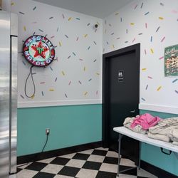 Edgewood Creamery - Inside