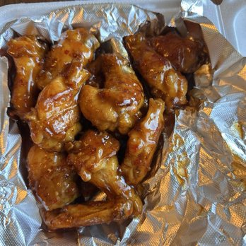 TRE Pizza - Sweet Thai-Chili wings - Pizza Near Me - Smiths Grove, Kentucky
