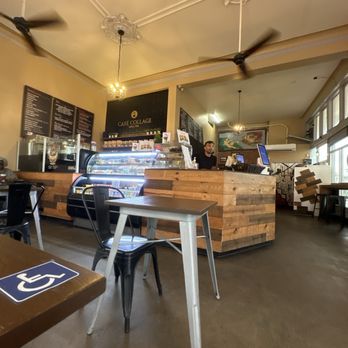 Cafe Collage - Inside - Coffee & Tea Near Me - Venice, California