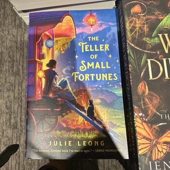 Barnes & Noble - Bookstores Near Me - Bellevue, Washington