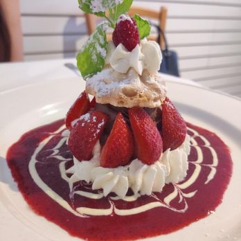Basilic Restaurant - Dessert tower - French Near Me - Newport Beach, California Basilic Restaurant - Dessert tower - French Near Me - Newport Beach, California