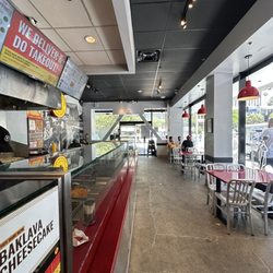The Halal Guys - Inside