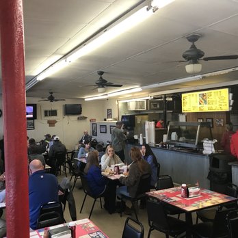Handy Andy - Inside view - Barbeque Near Me - Oxford, Mississippi