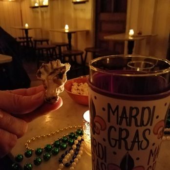 Bar Belly - This oyster looked like a foot and we were highly amused! - Jazz & Blues Near Me - New York, New York