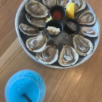 Pier 6 - Oysters and an Ocean Water - Seafood Near Me - San Leon, Texas Pier 6 - Oysters and an Ocean Water - Seafood Near Me - San Leon, Texas