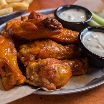 Brick House Tavern + Tap - Buffalo chicken wings - Pizza Near Me - Neptune, New Jersey Brick House Tavern + Tap - Buffalo chicken wings - Pizza Near Me - Neptune, New Jersey