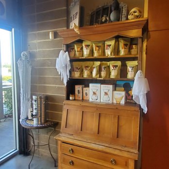 Jones Coffee Roasters - Coffee Roasteries Near Me - Pasadena, California