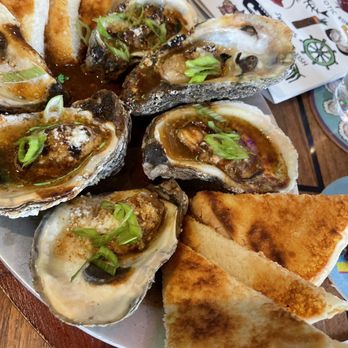Boat Drinks - Charbroiled oysters - Cocktail Bars Near Me - St. Augustine, Florida Boat Drinks - Charbroiled oysters - Cocktail Bars Near Me - St. Augustine, Florida