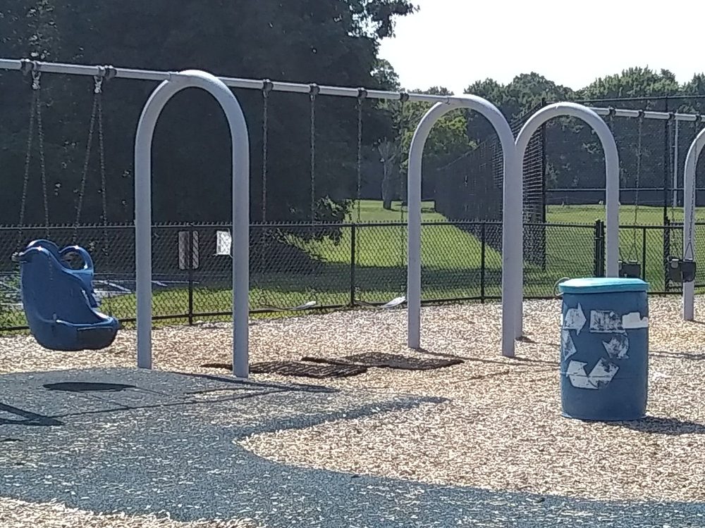 BRAINTREE HIGHLANDS COMMUNITY PLAYGROUND Updated September 2024