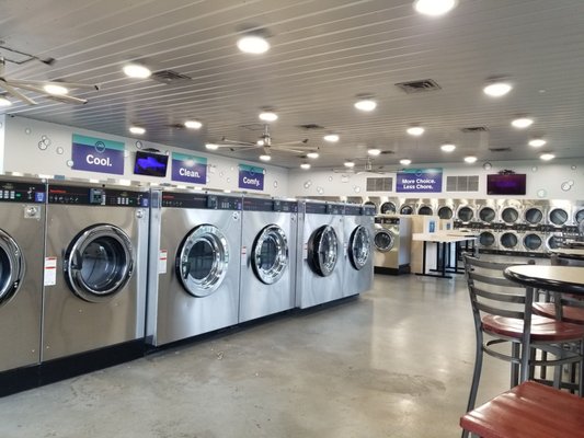 THE BIG CLEAN LAUNDROMAT - ROUND ROCK - Updated August 2024 - 33 Photos