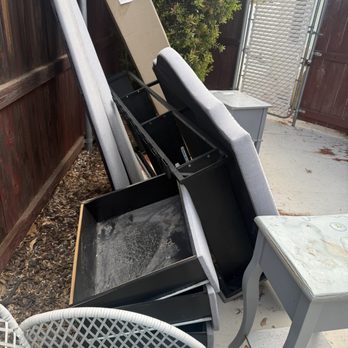 Small Time Hauling Co - Bulky items in yard - Junk Removal & Hauling Near Me - Reseda, California Small Time Hauling Co - Bulky items in yard - Junk Removal & Hauling Near Me - Reseda, California