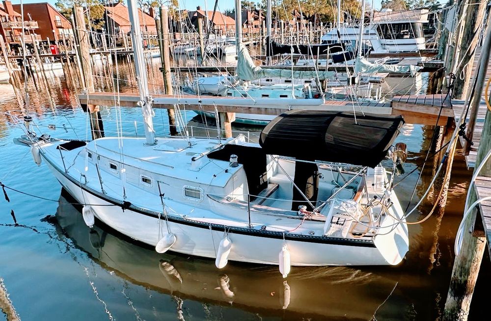 Social spots from Dark Water Boat Maintenance