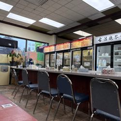Excellent Tofu & Snacks - Inside