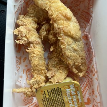 Popeyes Louisiana Kitchen - Fast Food Near Me - Forest Grove, Oregon