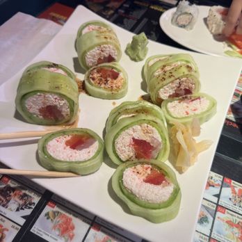 Fusion Sushi - Hawaii Roll AYCE Sushi - Sushi Bars Near Me - Hermosa Beach, California Fusion Sushi - Hawaii Roll AYCE Sushi - Sushi Bars Near Me - Hermosa Beach, California