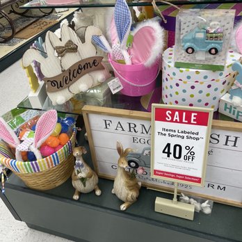 Hobby Lobby - Assumed entire table was 40%, Easter is in spring, bunny welcome sign was not on sale, had to return this - Art Supplies Near Me - Redding, California