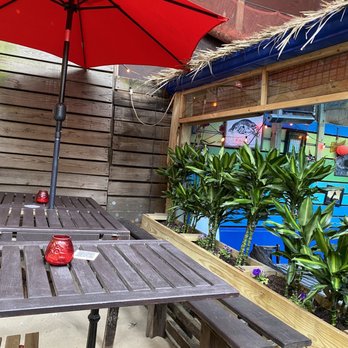 Surf Bar Seafood Restaurant & Grill - Seafood Near Me - Brooklyn, New York