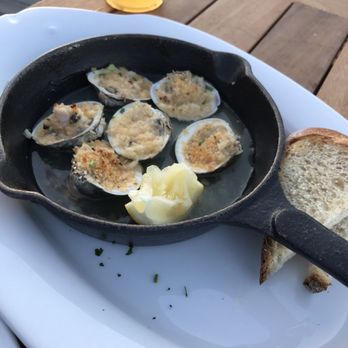 Bungalow Bar - Baked clams - American Near Me - Seaside, New York