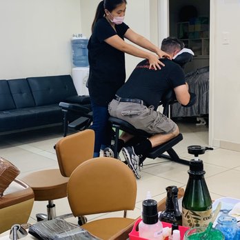 Show Nail Spa - 30 min massage for my boyfriend ^_^ - Nail Salons Near Me - Hoboken, New Jersey