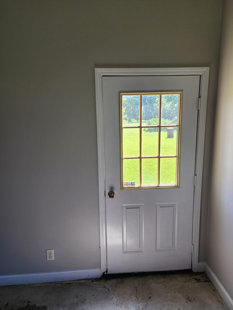 Slide of Mike The Handyman