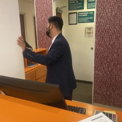 City Express - Being ignored by employees