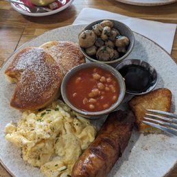 American breakfast (subbing mushrooms for the bacon) American breakfast (subbing mushrooms for the bacon)
