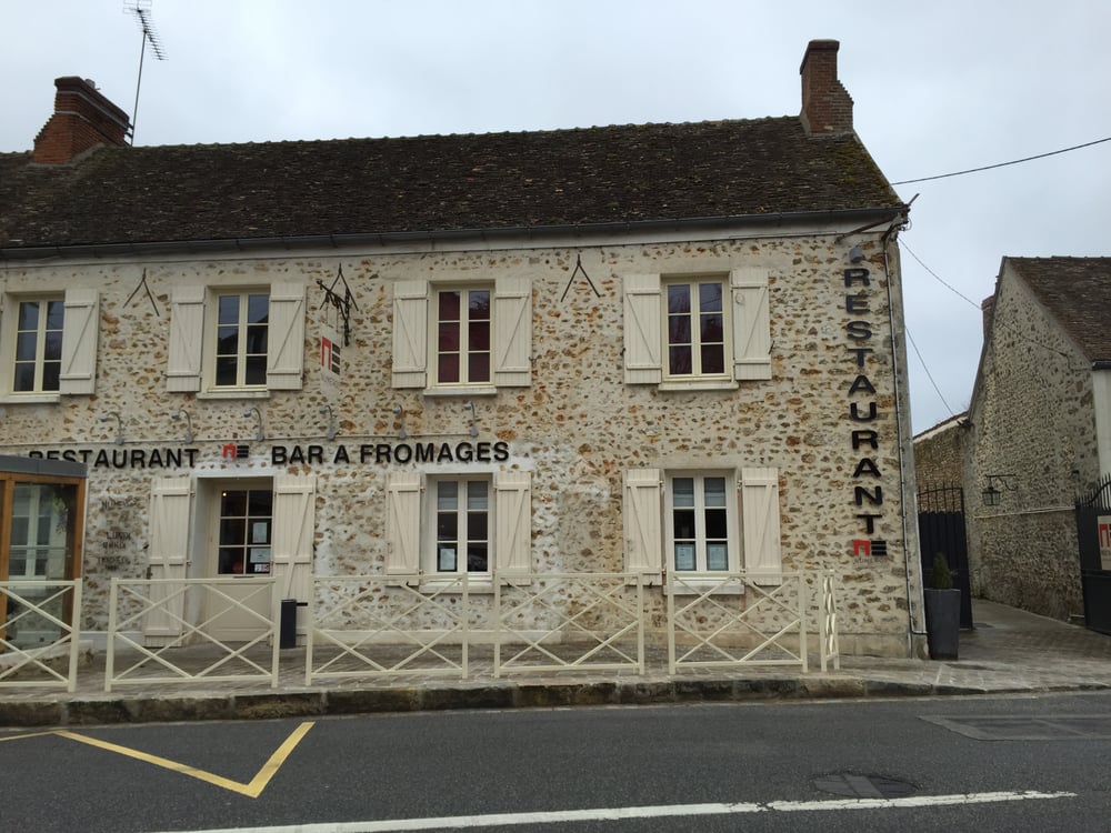 NUMÉRO 3 BAR À FROMAGES 3 Rue du Général de Gaulle, Le TremblaySur