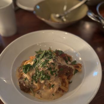 Schooners Monterey - Short Rib Bolognese - Seafood Near Me - Monterey, California Schooners Monterey - Short Rib Bolognese - Seafood Near Me - Monterey, California