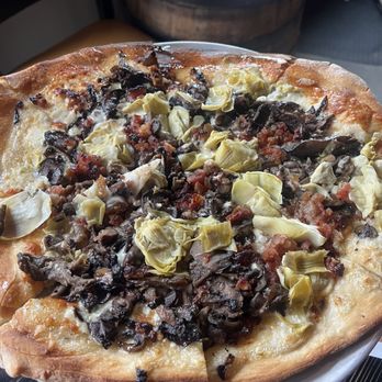Pitch Coal-fire Pizzeria - Pizza Near Me - Omaha, Nebraska