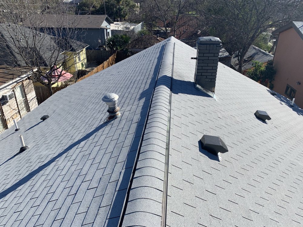 Slide of Roofing United