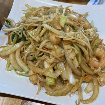 Mr. Noodle - Shrimp fried noodles - Chinese Near Me - Henrico, Virginia Mr. Noodle - Shrimp fried noodles - Chinese Near Me - Henrico, Virginia